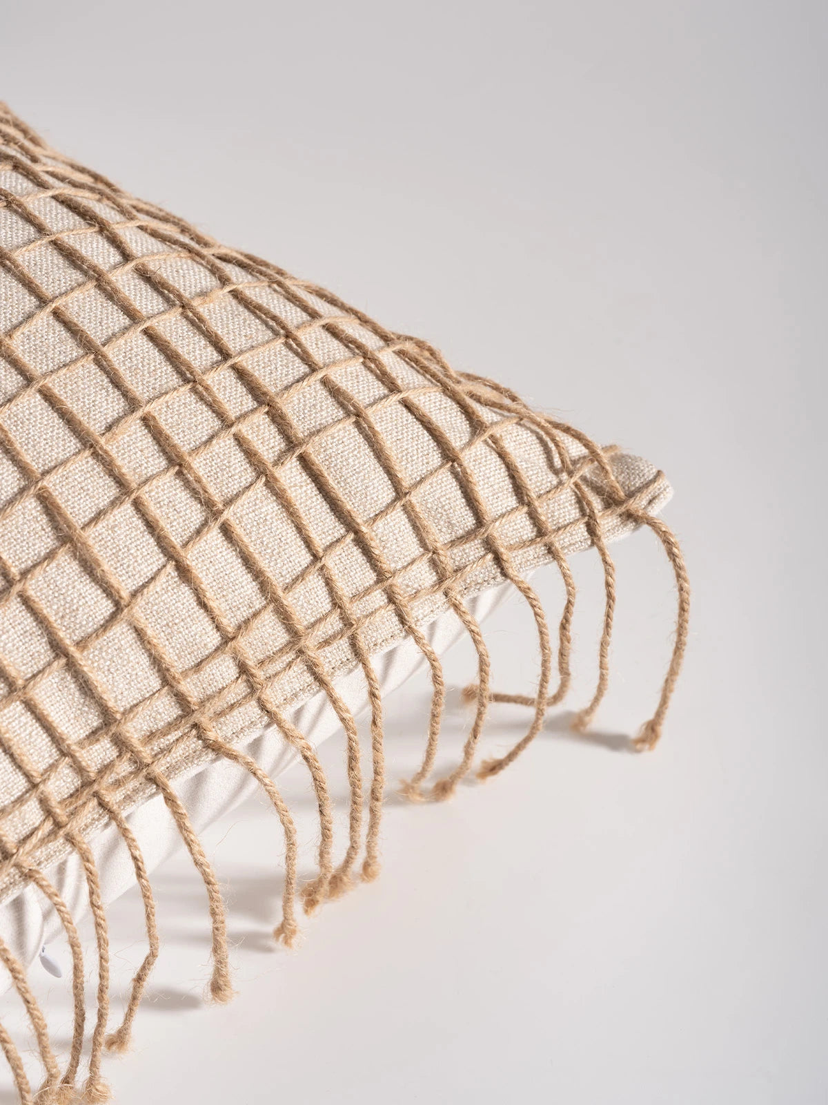 Siena 18″ Hand-Twined Pillow