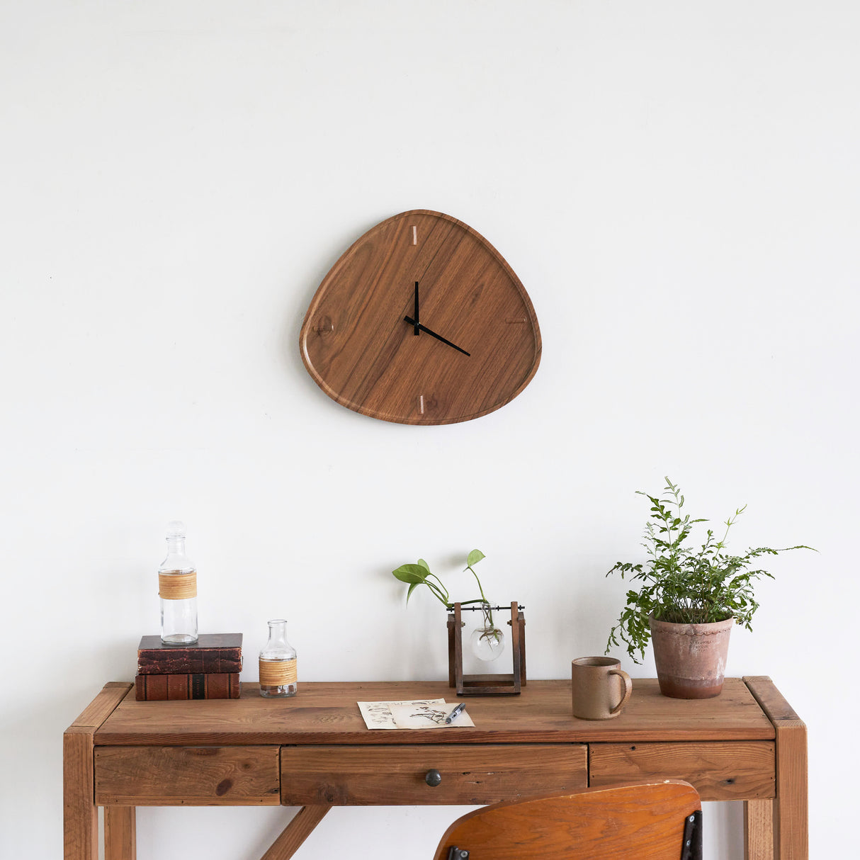 Irregular Shape Wall Clock