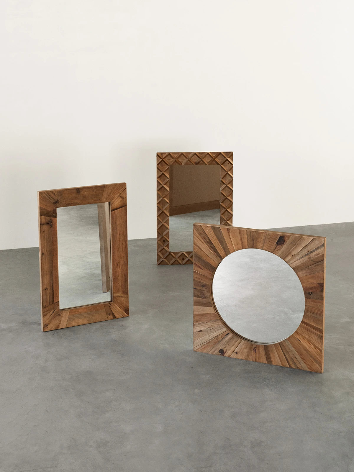 Acadia 31.5″ Square Mirror