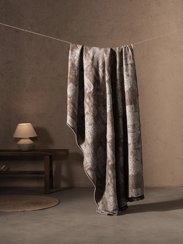 Ormonté 74.4" x 55.2" Cotton Blanket