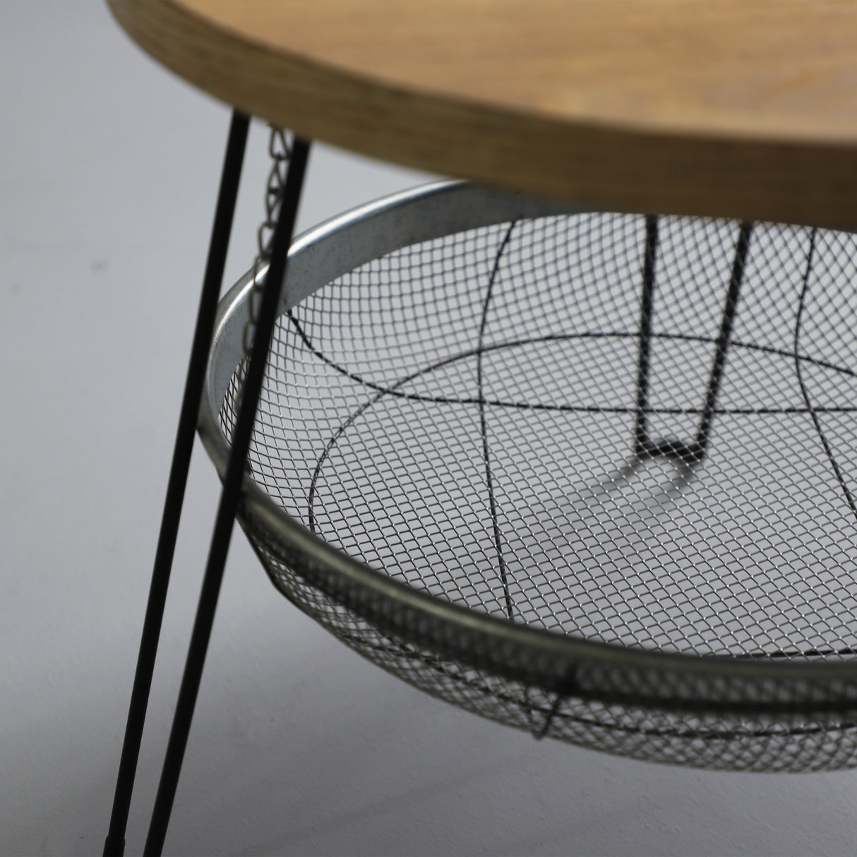 Round Side Table with Wood Tabletop and Metal Mesh Basket